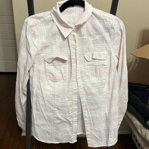 Medium pink button up